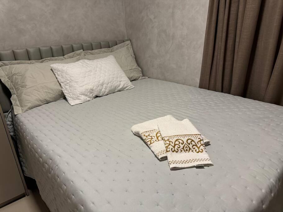 Moderno E Novo Em Apartamento
